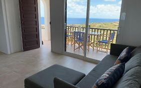 Apartamento a estrenar con vistas al mar.